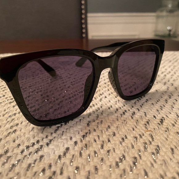 Women’s sunglasses - Picture 3 of 10